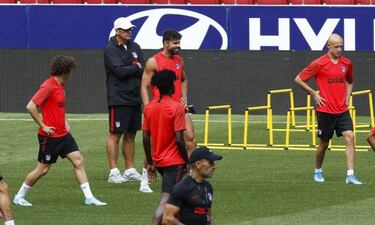 Atlético: Simeone refuses to discuss Inter Milan outcast Mauro Icardi