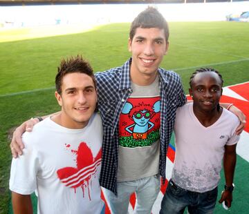 En la cantera del Atlético de Madrid ha llegado a compartir vestuario con otros jugadores del primer equipo como De Gea, Keko o Cedric.