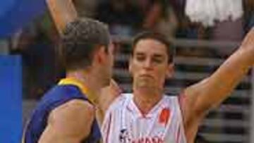 <B>NO HUBO RIVAL.</B> Ucrania notó el desgaste de haberse enfrentado el día anterior a Lituania veinticuatro horas antes y apenas presentó resistencia a España, tuvo pocos recursos ofensivos y una defensa incómoda pero poco consistente.