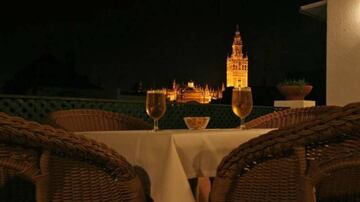 Este hotel ofrece grandes vistazas desde su terraza