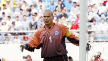 Chilavert jug&oacute; con Paraguay los Mundiales de 1998 y 2002.