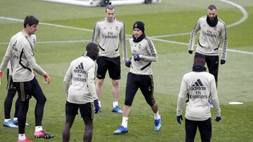 29/02/20 ENTRENAMIENTO REAL MADRID
COURTOIS BALE JAMES RODRIGUEZ BENZEMA MENDY