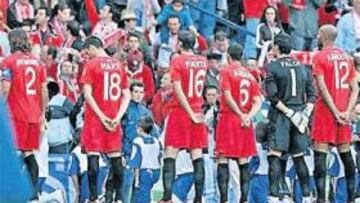 <b>PASIÓN. </b>El Sevilla viajará a Madrid arropado por 60.000 aficionados, pero casi la mitad no tiene entrada para la final contra el Getafe.