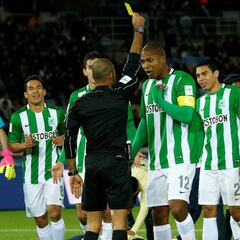 El VAR evitó una expulsión injusta de un jugador de Nacional