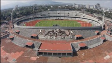 Construido en 1952 con un aforo de 68 mil 954 espectadores.