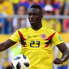 Davinson llega a Japón con mensajes para Ospina y Quintero