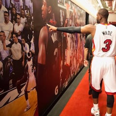 El último baile de Wade: retrasa su retirada y jugará un año más