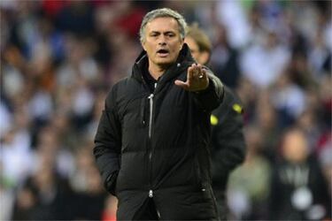 El millonario ruso del Mónaco va a por Víctor Valdés