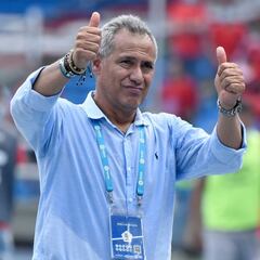 Torres: "Faltan 180 minutos para conseguir el objetivo"