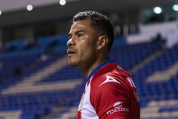 A mediados de junio, Pablo Barrera se despidió de Pumas a través de una carta. El futbolista de 33 años se sumó al proyecto de Guillermo Vázquez en Atlético de San Luis. El veterano disputó 16 partidos (14 como titular) con la escuadra rojiblanca. Apenas pudo anotar un gol en la campaña. Barrera no logró ser ese jugador que enlazara la mitad de la cancha con Berterame, Quiroga e Ibáñez. 