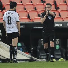 Estrada Fernández en el Madrid-Betis; Burgos Bengoechea en el
Sevilla-Granada