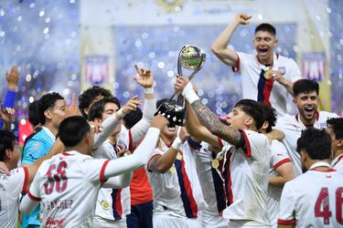 Amaury Vergara ve seguro el futuro de Chivas
