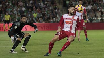 Antonio Ad&aacute;n, con David L&oacute;pez en el Betis-Espanyol. 