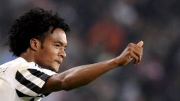 Cuadrado hizo el gol de la victoria en el clásico de Turín.