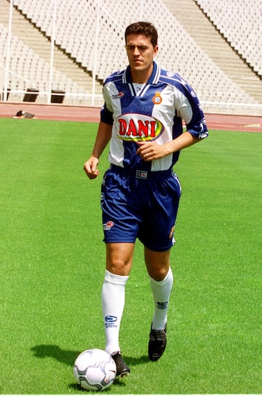 Barcelona (1991-1994, 1995-1999) - Espanyol (2000-2004).