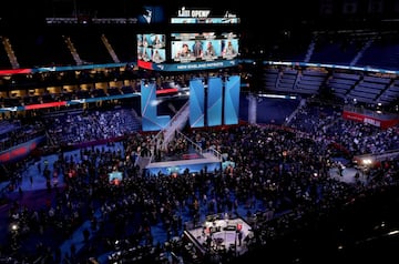 Los New England Patriots durante la Opening Night de la Super Bowl en el State Farm Arena.  