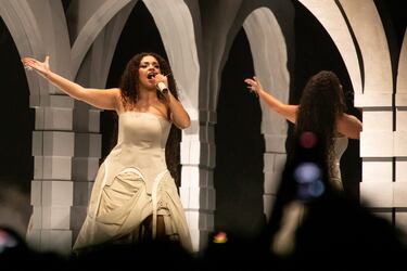 La cantante Lachispa actúa durante la primera semifinal del Benidorm Fest 2025.