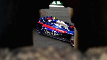 BAKU, AZERBAIJAN - APRIL 28: Pierre Gasly of France and Scuderia Toro Rosso driving the (10) Scuderia Toro Rosso STR13 Honda on track during qualifying for the Azerbaijan Formula One Grand Prix at Baku City Circuit on April 28, 2018 in Baku, Azerbaijan.