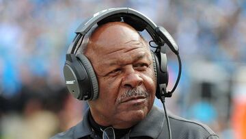 Jim Skipper, entrenador de corredores de los Carolina Panthers.