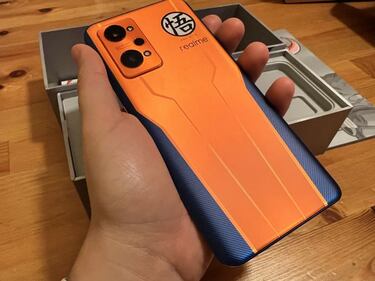 Así es el espectacular móvil oficial de Dragon Ball