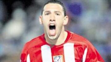 <b>FIEL AL ROJIBLANCO. </b>Maxi seguirá celebrando sus goles con el Atlético.