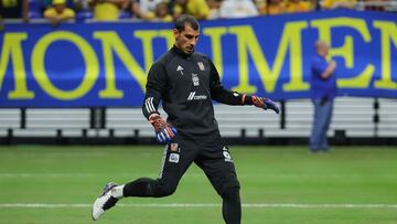 Nahuel Guzm&aacute;n durante un partido de Tigres