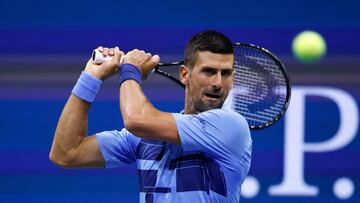 Novak Djokovic, ante Radu Albot en el US Open.