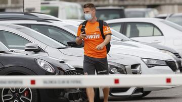 24/09/20
 VALENCIA CF
 CIUDAD DEPORTIVA
 PARKING
 GAMEIRO
 
 
 
 
 
 
 
 
 
 
 
 
 
 
 
 
 
 
 
 
 
 
 
 
 
 
 
  ENTRENAMIENTO