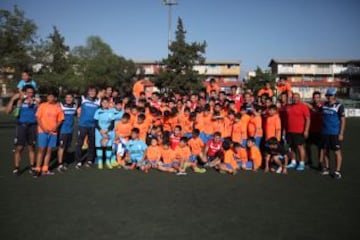 El plantel cruzado llegó hasta Recoleta para compartir con los niños de la comuna.