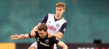 7.- (Philadelphia Union) 1.95 metros