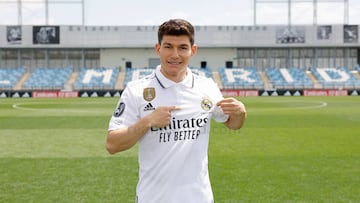 Fran García, presentado con el Real Madrid.