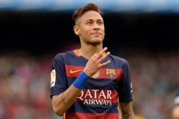 Neymar firma la manita al Espanyol.