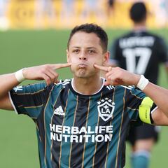 Chicharito, la pieza que complementa el rompecabezas ofensivo de Chivas