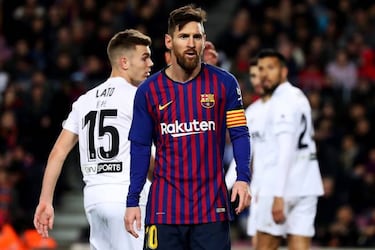 Valencia grab a deserved point in Camp Nou