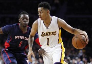 D'Angelo Russell y Reggie Jackson.