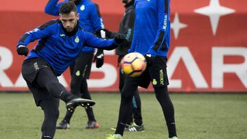 Quique prueba con Álvaro para reemplazar a Piatti en Mestalla