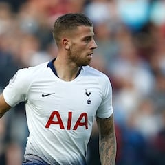Alderweireld deja abierta la puerta de regreso al Ajax