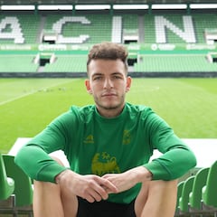 Iñigo Vicente: “Mi sueño es ascender y jugar en Primera con el Racing”