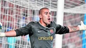 <b>RENOVACIÓN. </b>Laporta llegó ayer para cerrar el caso Valdés.