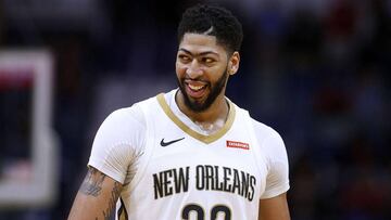 Todo fue una farsa, la uniceja de Anthony Davis sigue con vida