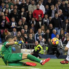 Benzema escuchó pitos cuando Zidane le sustituyó