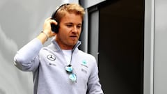 Rosberg en Montmeló durante los test.