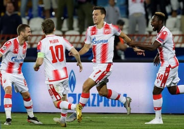 Belgrade (Serbia), 01/10/2019.- Red Star'Äôs Milos Vulic (C) celebrates with teammates after scoring a goal during the UEFA Champions League group B soccer match between Red Star Belgrade and Olympiacos in Belgrade, Serbia, 01 October 2019. 