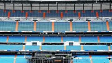 <b>NUEVA ALFOMBRA. </b>El Santiago Bernabéu acabó de poner su nueva hierba hace unos días. La estrenará esta noche ante el Al Ittihad.