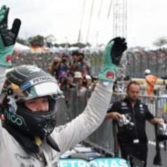 Rosberg se lleva la pole, Carlos Sainz saldrá 10º y Alonso 12º