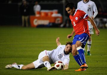 Fernando Meneses vs Estados Unidos 1-1 en amistoso 2011 (último de Bielsa)