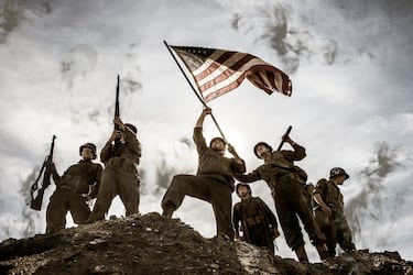 La rendición de Alemania en mayo y la de Japón en septiembre pusieron fin al conflicto más devastador de la historia, dejando millones de víctimas y un mundo dividido.