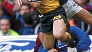 <b>DEFIENDEN EL TÍTULO.</B> Australia se impuso a Francia en la final de la última edición celebrada en Gales por 35 a 12.