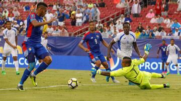 Lorente pasó a la historia tras atrapar dos penaltis en el partido ante USA.