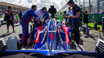 MELBOURNE, AUSTRALIA - MARCH 25:  Pierre Gasly of Scuderia Toro Rosso and France during the Australian Formula One Grand Prix at Albert Park on March 25, 2018 in Melbourne, Australia.  (Photo by Peter Fox/Getty Images)